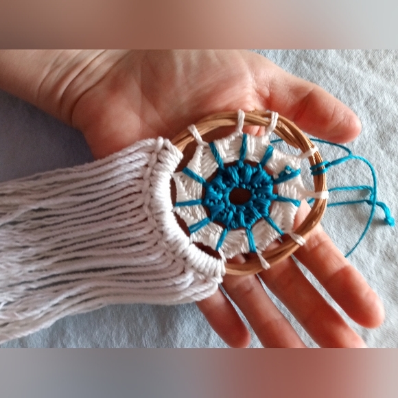 Macrame dreamcatcher - Picture 6 of 11